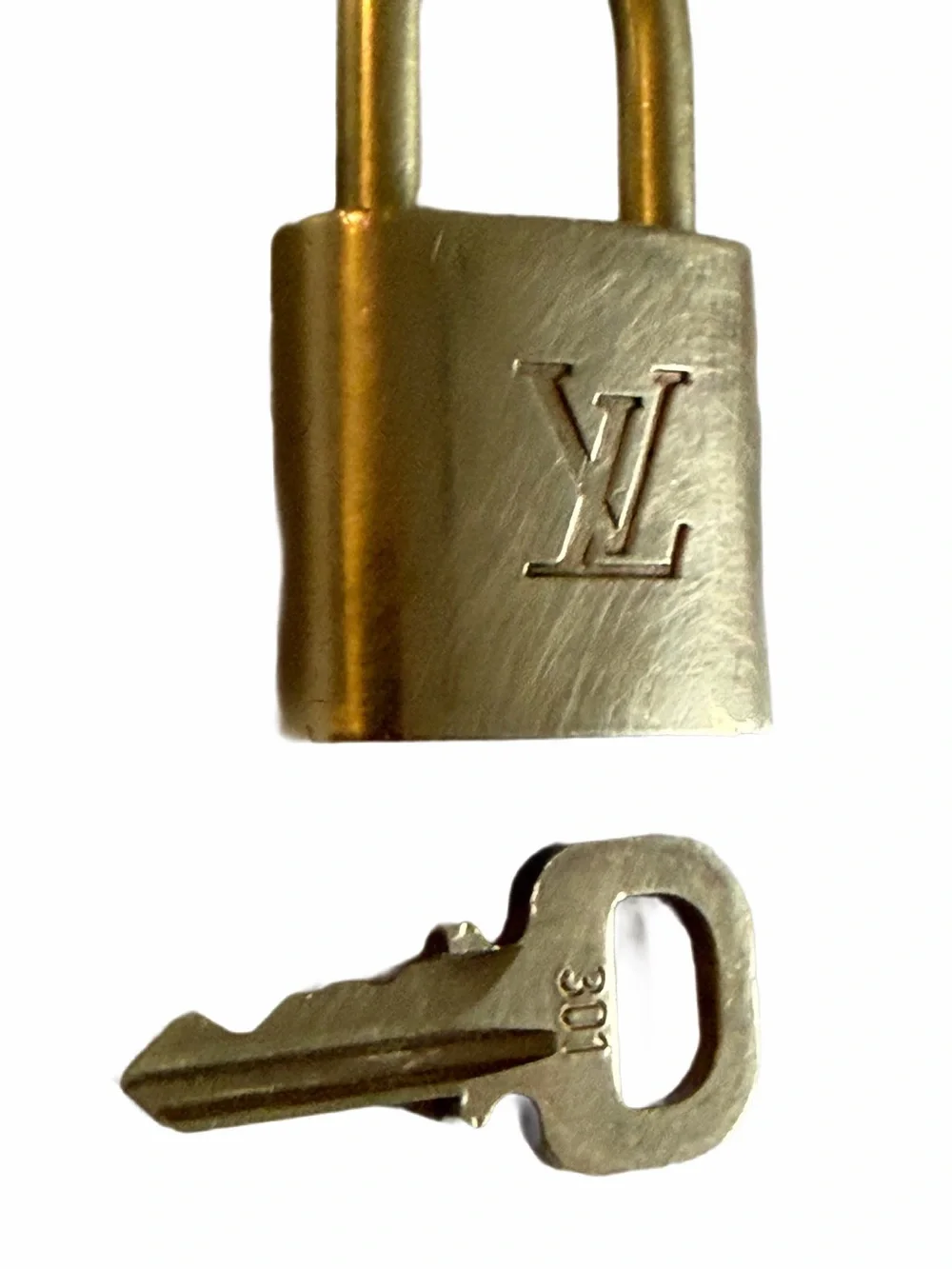 Authentic Louis Vuitton Lock and Key- Set number 301, good preloved condition ❤️ - Picture 3 of 8